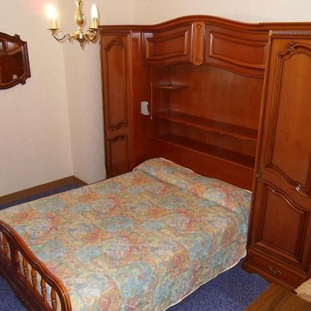 Le Clos Du Loup Rouffire Екстериор снимка